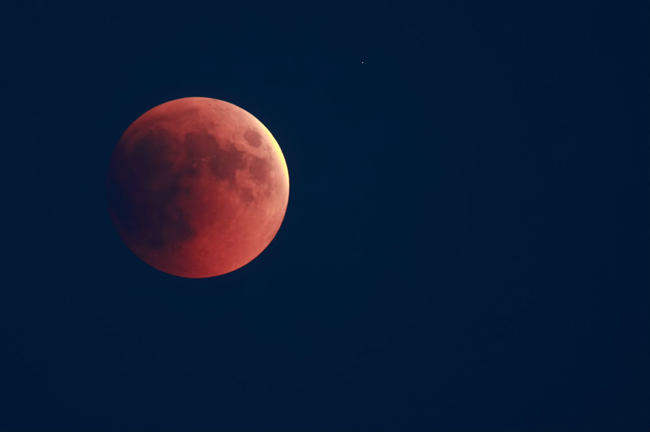 ¿Dónde puedo ver el eclipse total de la superluna azul de sangre?